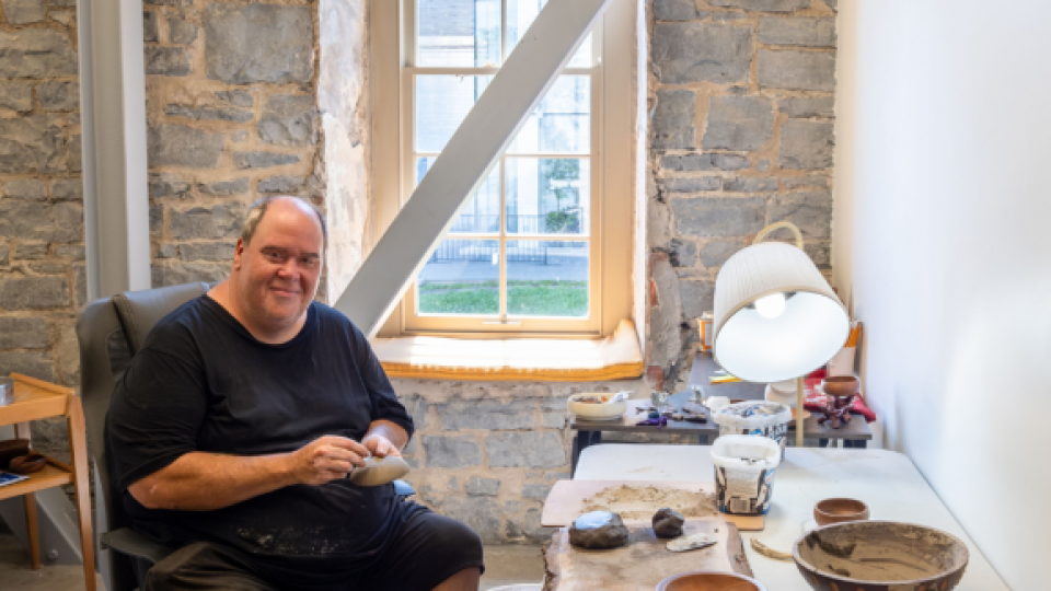 Sheldon Traviss in the studio at the Tett Centre.